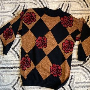 Vintage black and gold sweater with 🌹